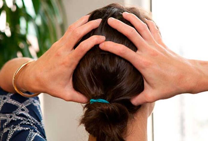 Kopfmassage mit zervikaler Osteochondose